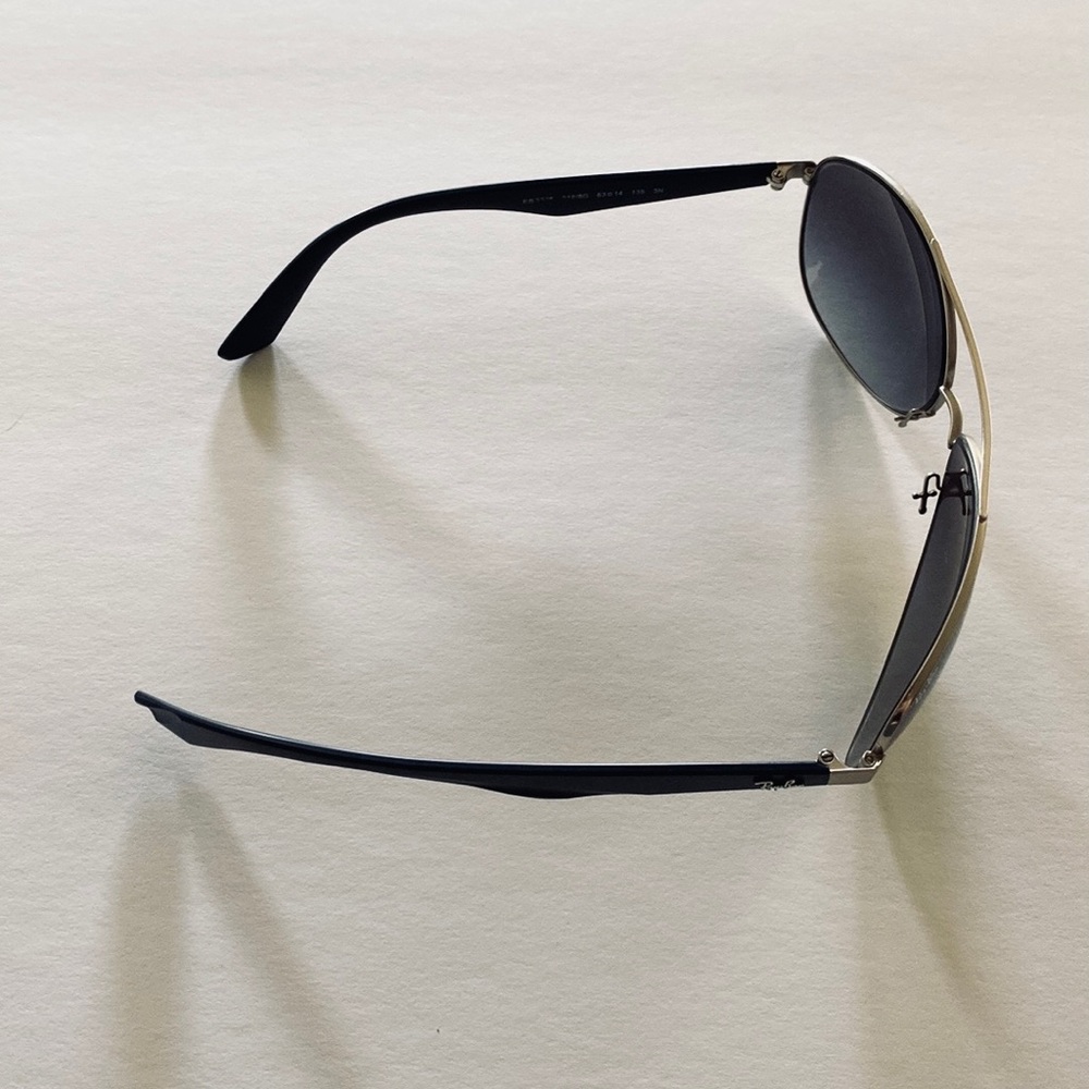 Ray-Ban Aviator Sunglasses - Picture 6 of 8